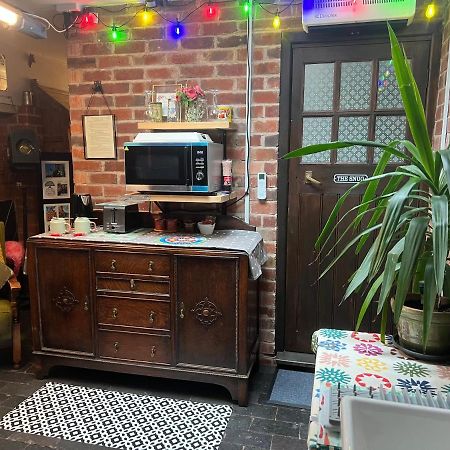 The Snug@Bournville Birmingham Bagian luar foto